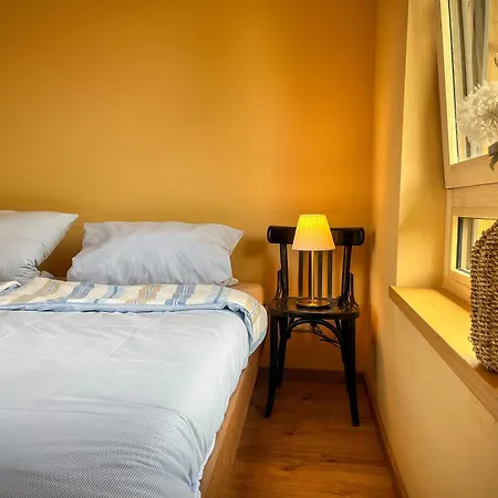 Amber Ferienhain - 'kirsche' Mit Verwunschenem Garten & Privater Sauna Hofheim in Unterfranken
