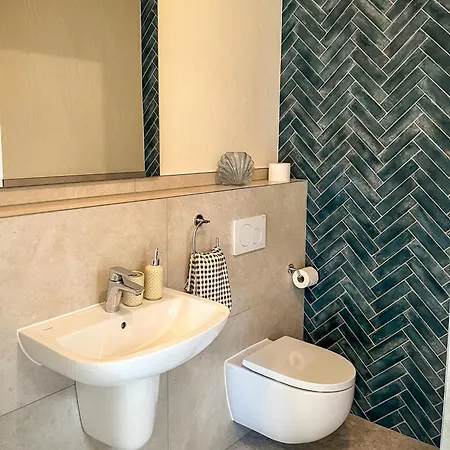 Prázdninový dům Amber Ferienhain - 'kirsche' Mit Verwunschenem Garten & Privater Sauna *