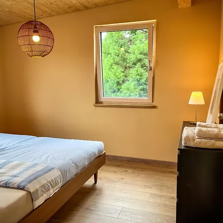 Prázdninový dům Amber Ferienhain - 'kirsche' Mit Verwunschenem Garten & Privater Sauna Hofheim in Unterfranken